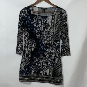 White House Black Market,  Size XS
